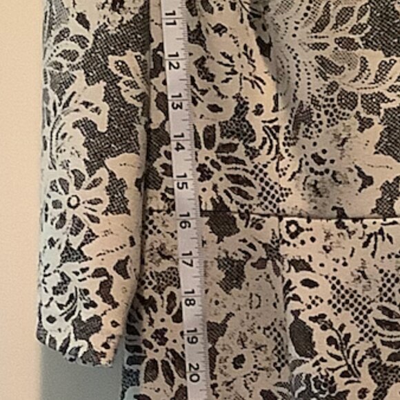 Adrianna Papell Elegant Black and Cream lace print dress - Picture 5 of 10